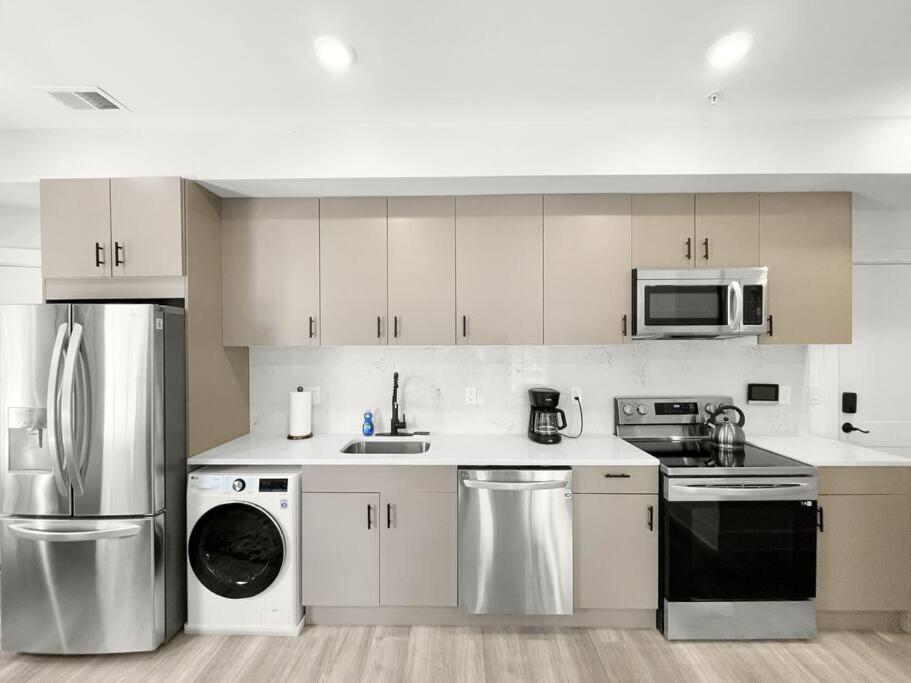 Classy Capitol Hill Apt, Steps From Dc Attraction Washington Eksteriør billede