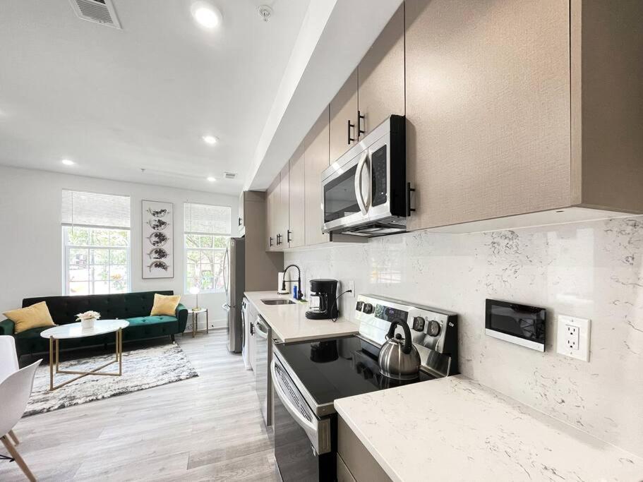 Classy Capitol Hill Apt, Steps From Dc Attraction Washington Eksteriør billede