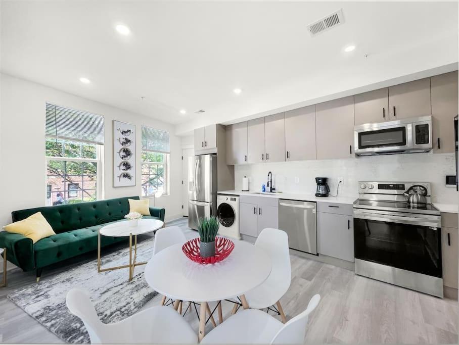 Classy Capitol Hill Apt, Steps From Dc Attraction Washington Eksteriør billede